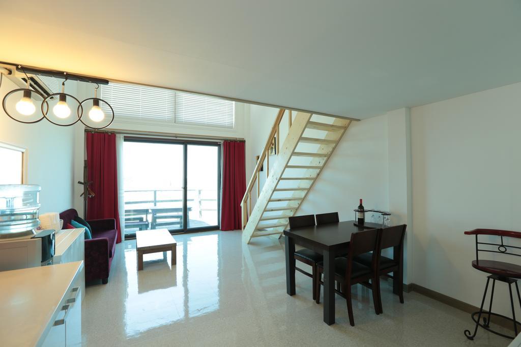 Gangneung Sea View Pension Exterior photo